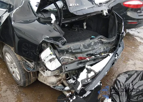 2015 Volkswagen Jetta 2.0L Tdi Se z USA, uszkodzony, nr VIN 3VWLA7AJ4FM325618